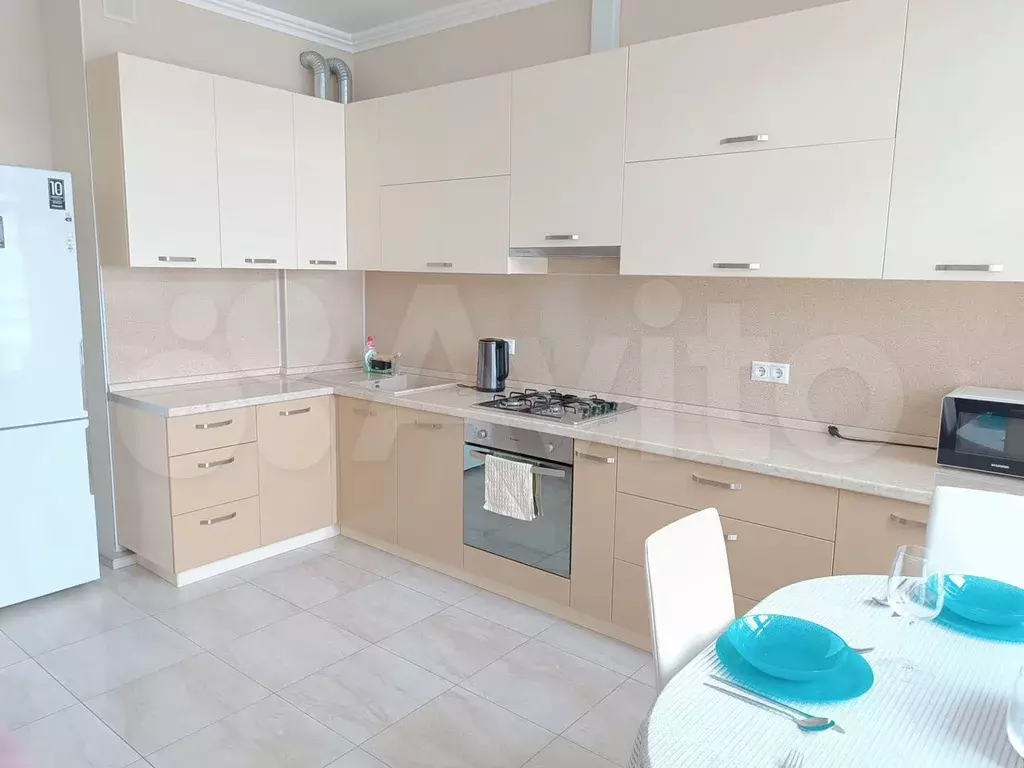 1-к. квартира, 50 м, 3/7 эт. - Фото 1