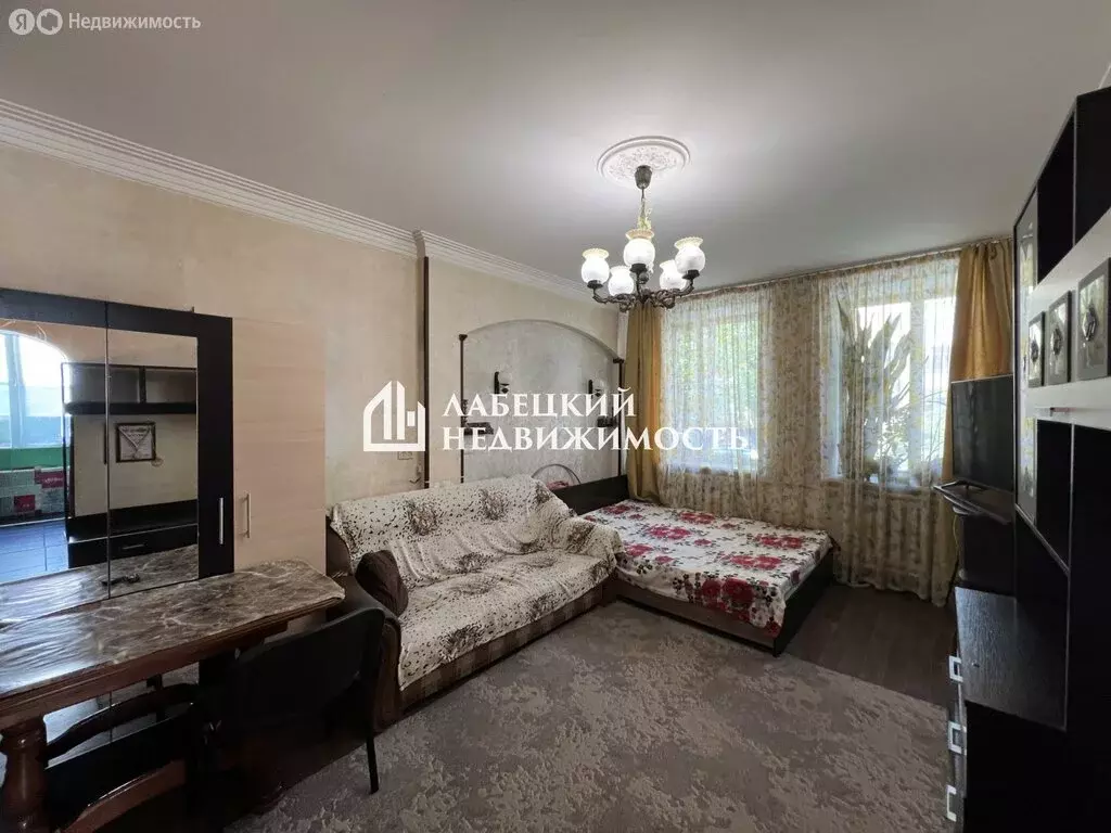 3-комнатная квартира: Феодосия, Базарная улица, 11 (59.7 м) - Фото 1