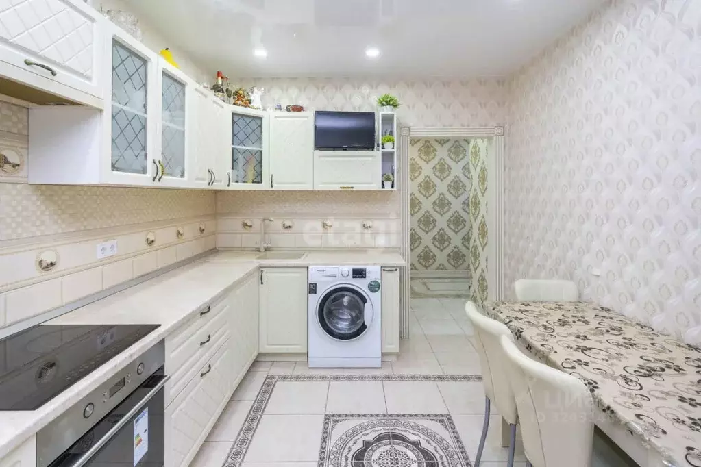 2-к кв. Тюменская область, Тюмень Широтная ул., 217 (62.2 м) - Фото 1