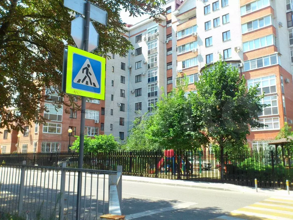 1-к. квартира, 50 м, 8/10 эт. - Фото 1