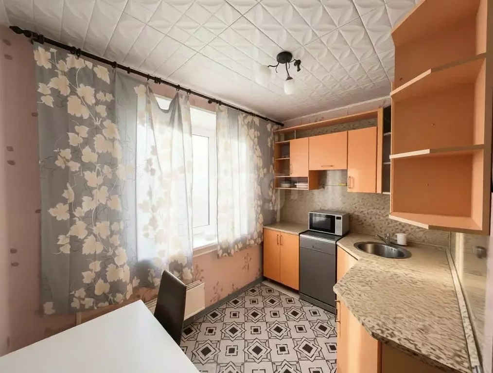 2-к кв. Ханты-Мансийский АО, Сургут ул. Лермонтова, 5/2 (44.9 м) - Фото 1