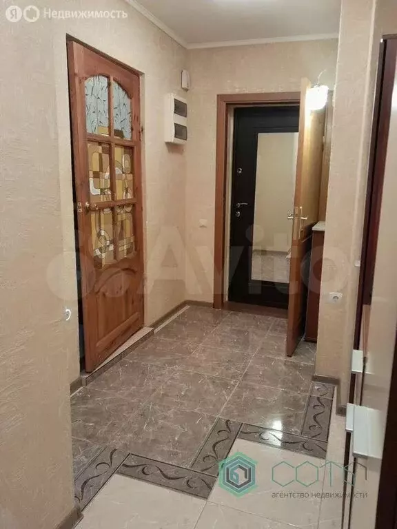 2-комнатная квартира: Калининград, улица Анатолия Попова, 4 (52.6 м) - Фото 1