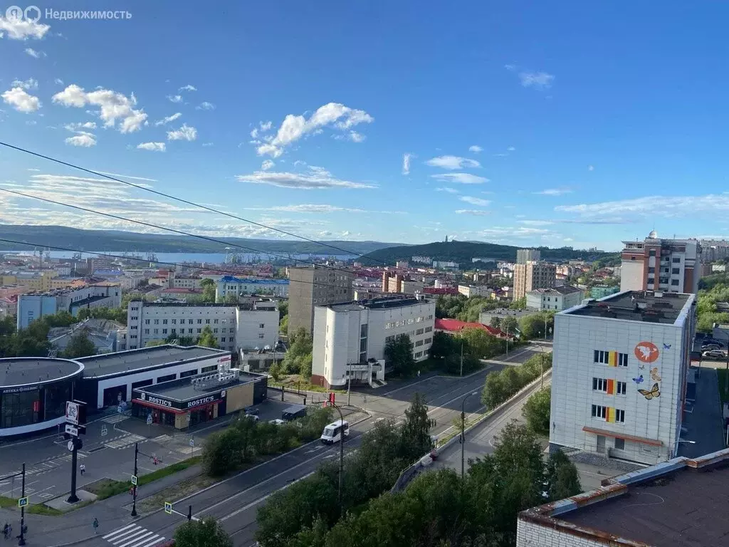 2-комнатная квартира: Мурманск, улица Карла Маркса, 30 (44 м) - Фото 1