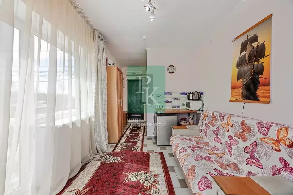 Студия Севастополь пос. Любимовка, ул. Южногородская, 36к16 (18.0 м) - Фото 1