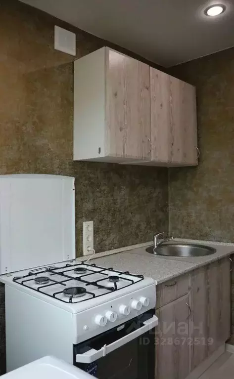 1-к кв. Красноярский край, Красноярск ул. 60 лет Октября, 32 (32.0 м) - Фото 1