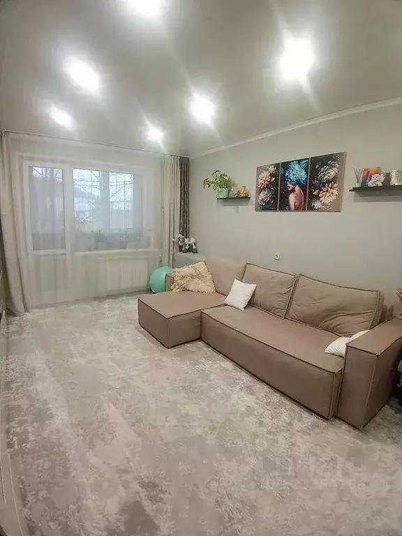 2-к кв. Орловская область, Орел Рощинская ул., 3 (53.3 м) - Фото 1