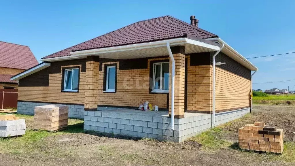 Дом в Белгородская область, Белгородский район, Пушкарское с/пос, с. ... - Фото 0