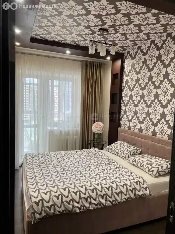 3-комнатная квартира: Казань, улица Гарифа Ахунова, 20 (82.5 м) - Фото 2