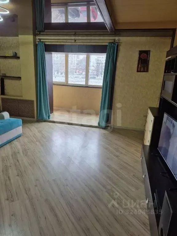 2-к кв. Самарская область, Самара Демократическая ул., 30 (77.4 м) - Фото 1