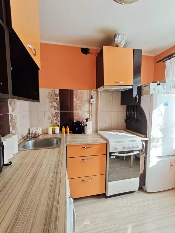 2-к кв. Омская область, Омск Нефтезаводская ул., 36Д (40.6 м) - Фото 1