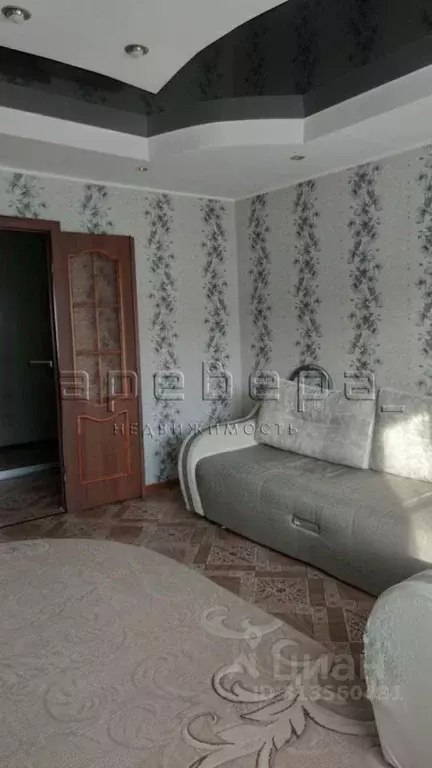 3-к кв. Красноярский край, Красноярск ул. Микуцкого, 8 (65.2 м) - Фото 0