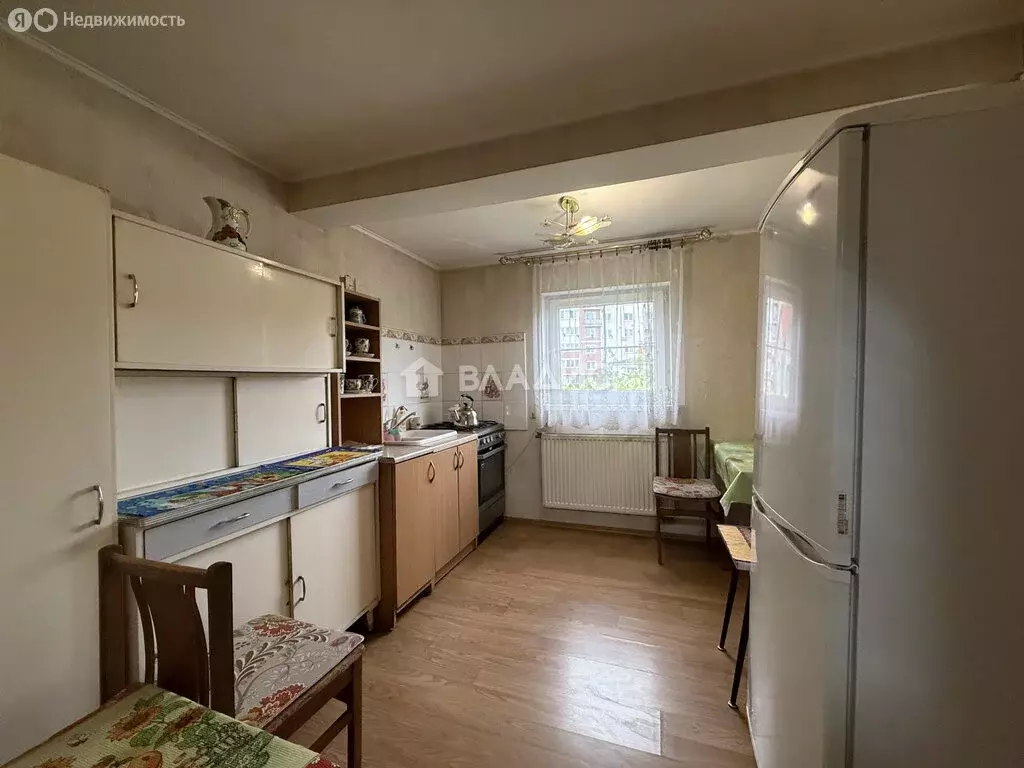 2-комнатная квартира: Калининград, улица Герцена, 18 (50 м) - Фото 1