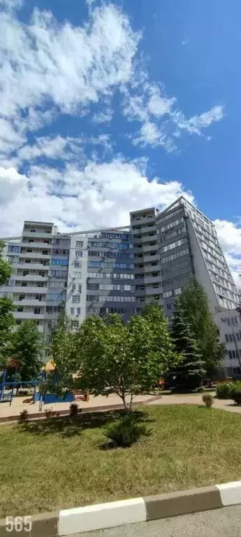 2-к кв. Белгородская область, Белгород Академическая ул., 23а (132.2 ... - Фото 0