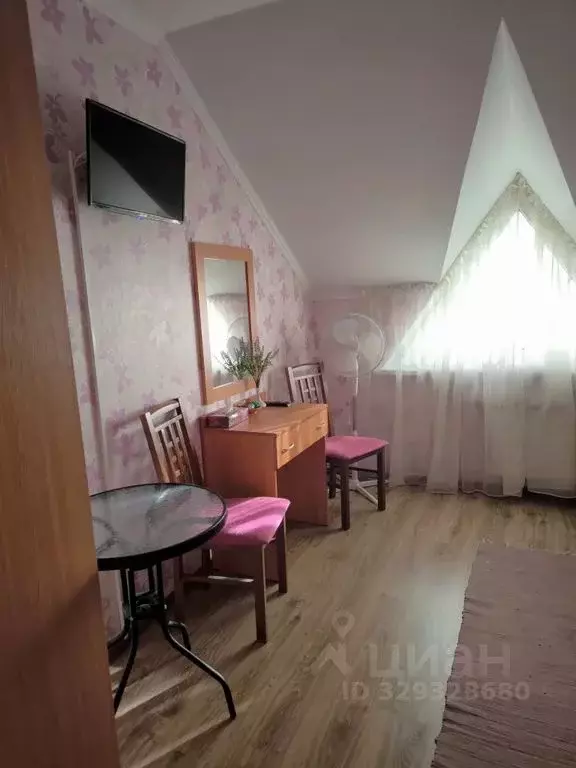 Комната Калининградская область, Зеленоградск ул. Герцена, 21А - Фото 2