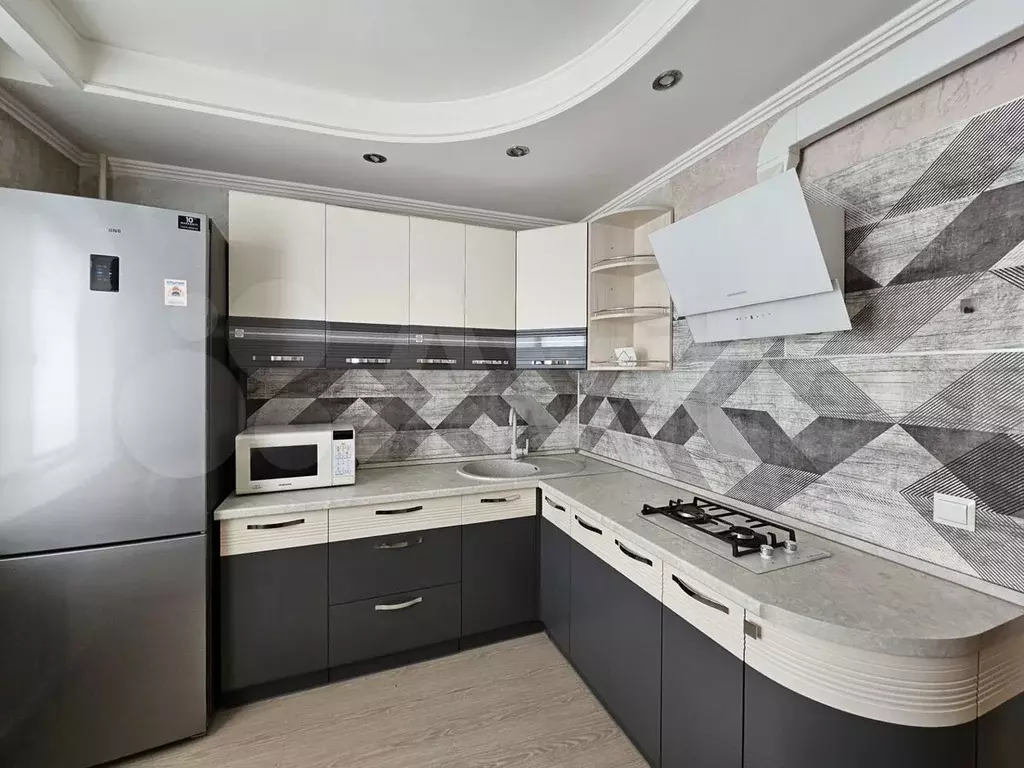 2-к. квартира, 55 м, 6/10 эт. - Фото 0
