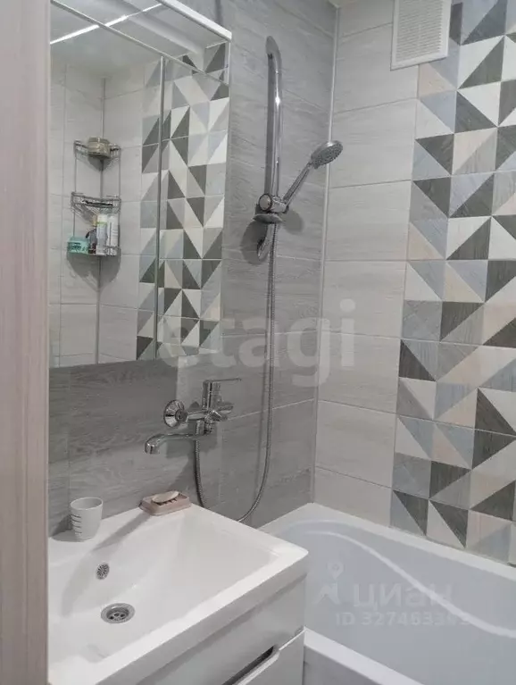 2-к кв. Владимирская область, Меленки ул. Мира, 19 (49.3 м) - Фото 2