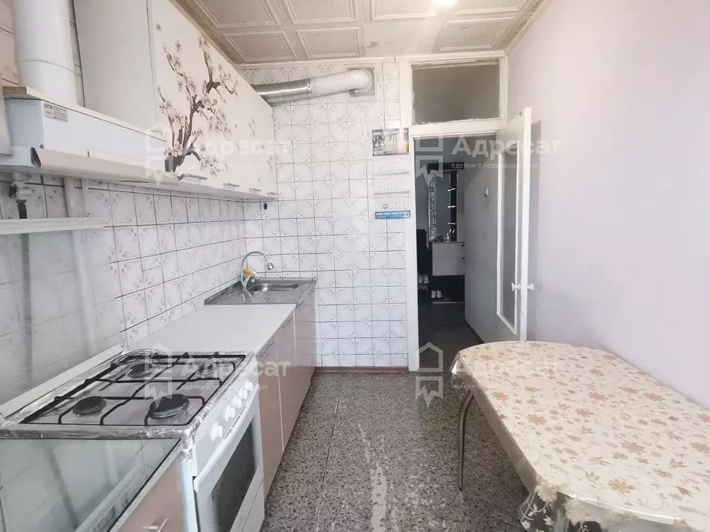 3-к кв. Волгоградская область, Волгоград ул. Рихарда Зорге, 40 (67.9 ... - Фото 0