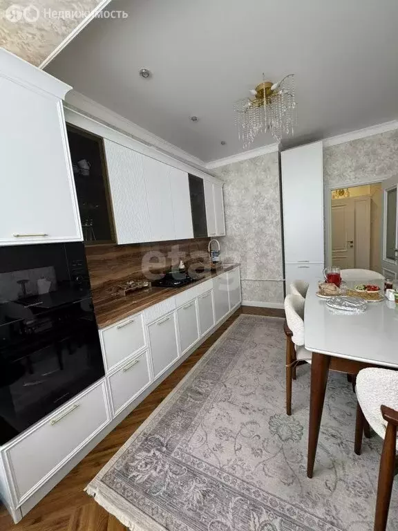 2-комнатная квартира: Магас, улица Бота Гагиева, 12В (67 м) - Фото 0