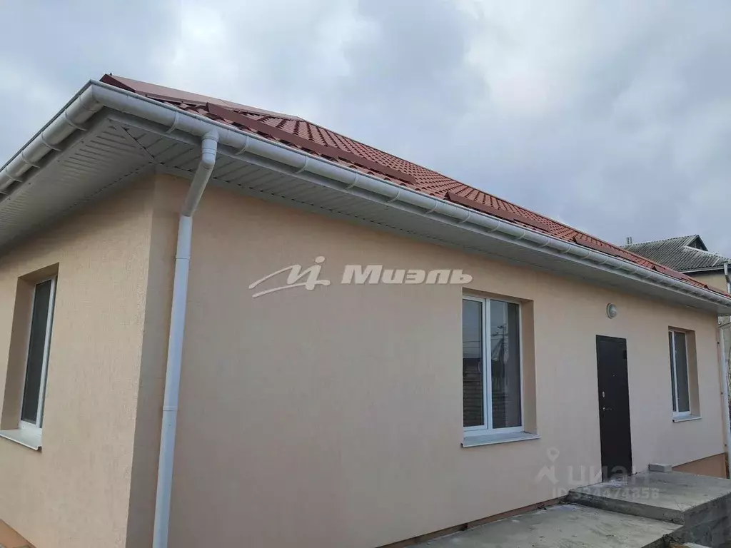 Дом в Крым, Симферопольский район, Добровское с/пос, с. Пионерское ул. ... - Фото 2