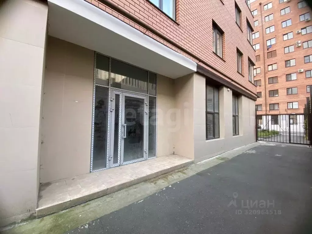 Офис в Северная Осетия, Владикавказ ул. Братьев Темировых, 69/2 (80 м) - Фото 1