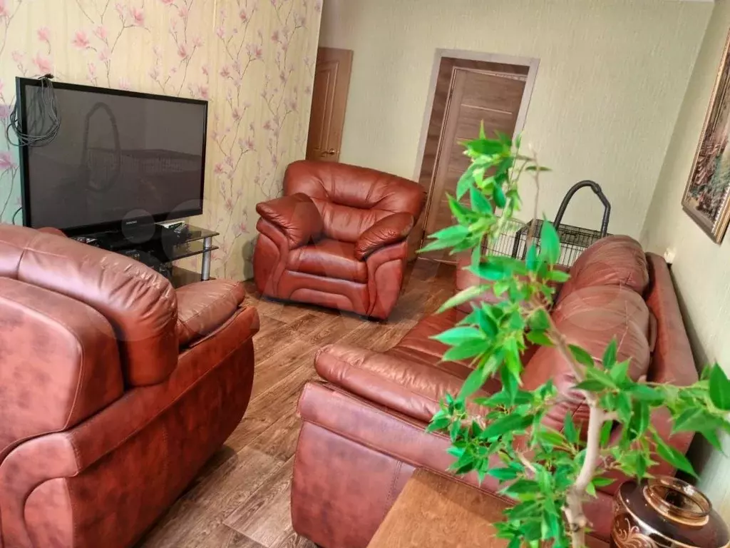 3-к. квартира, 55,8 м, 2/2 эт. - Фото 0