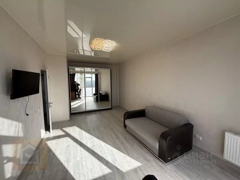 1-к кв. Крым, Симферополь ул. Батурина, 121 (35.2 м) - Фото 1