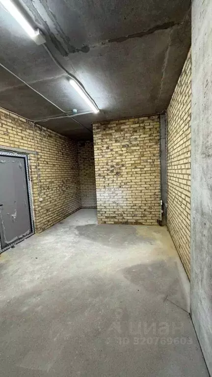 Помещение свободного назначения в Татарстан, Казань Родины мкр, Яратам ... - Фото 1