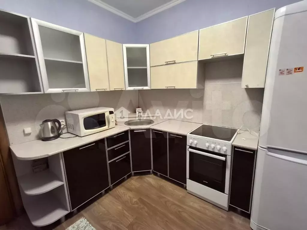 2-к. квартира, 58 м, 4/10 эт. - Фото 1