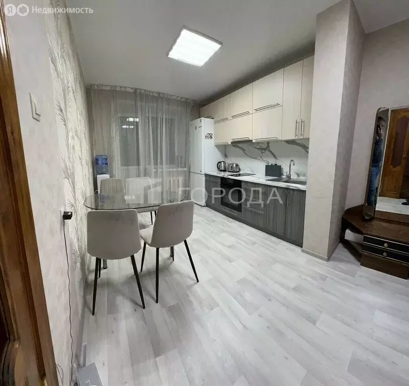 2-комнатная квартира: Барнаул, улица Димитрова, 41/39 (78.1 м) - Фото 1