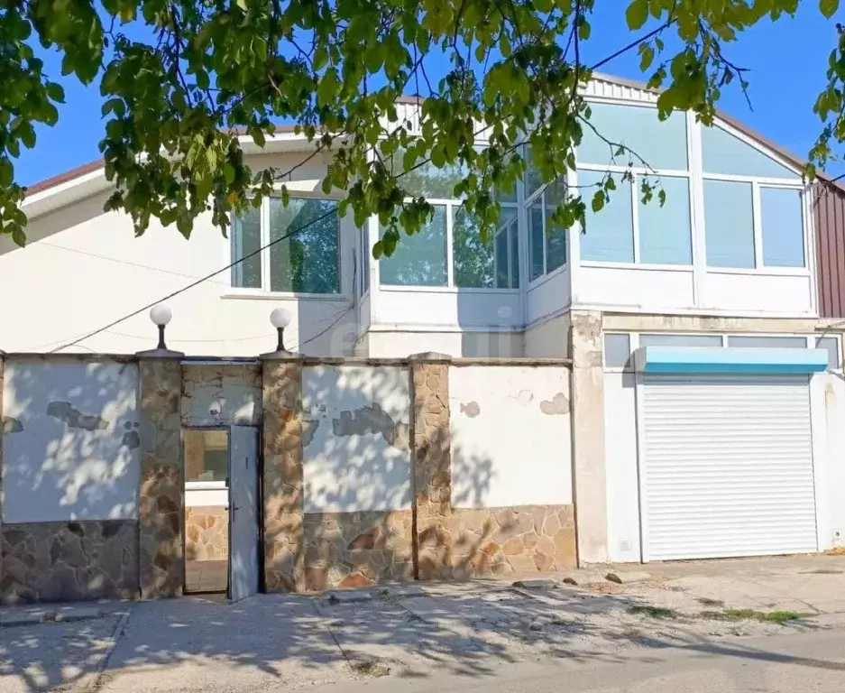 Дом в Крым, Симферополь ул. Вишневая, 65 (251 м) - Фото 0