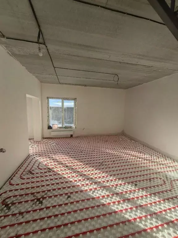 Коттедж в Свердловская область, Верхняя Пышма ул. Калинина, 21 (221 м) - Фото 2