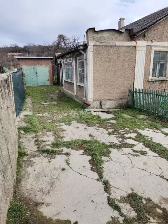 Дом в Крым, Симферопольский район, Добровское с/пос, с. Перевальное ... - Фото 2