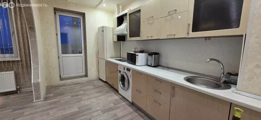 2-комнатная квартира: Новый Уренгой, Сибирская улица, 85 (46.7 м) - Фото 2