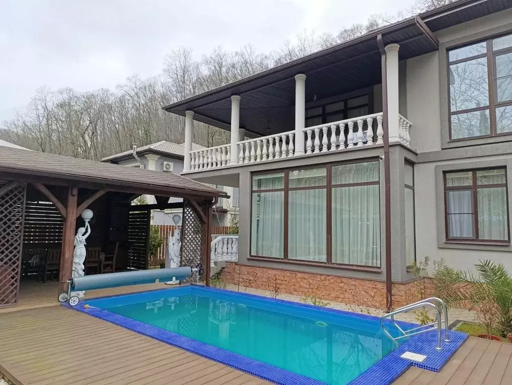 Дом в Краснодарский край, Сочи ул. Чекменева (220 м) - Фото 1