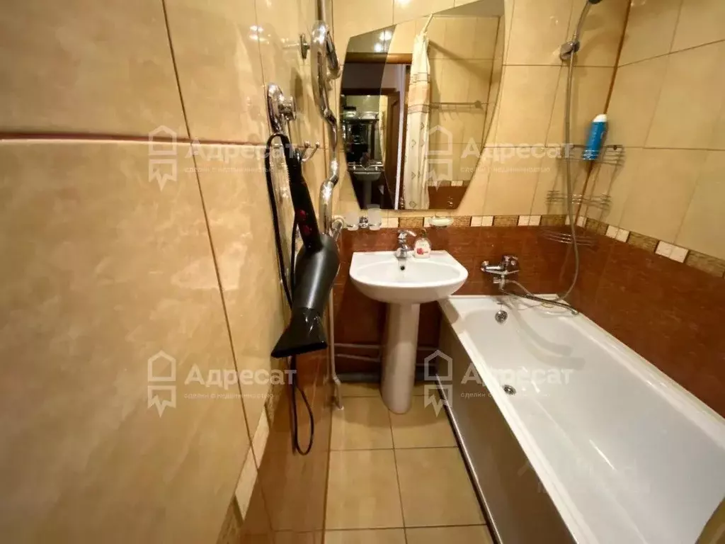 2-к кв. Волгоградская область, Волгоград бул. Энгельса, 3 (43.4 м) - Фото 1