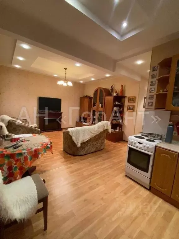 3-к кв. Томская область, Северск ул. Свердлова, 5 (75.7 м) - Фото 1