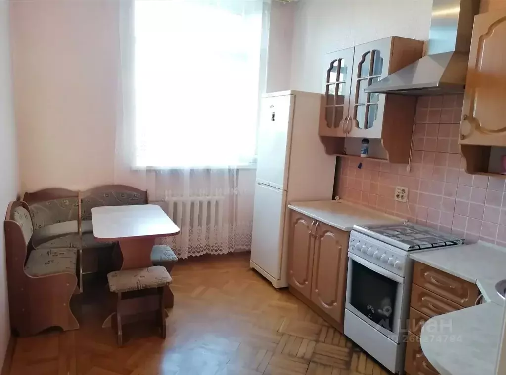 2-к кв. Курская область, Курск ул. Максима Горького, 9 (62.0 м) - Фото 2