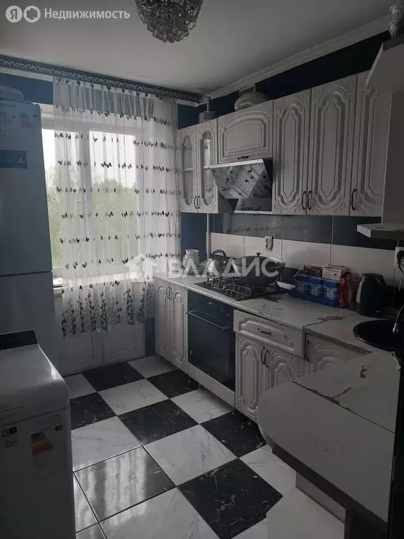 2-комнатная квартира: Стерлитамак, проспект Октября, 43 (68 м) - Фото 1