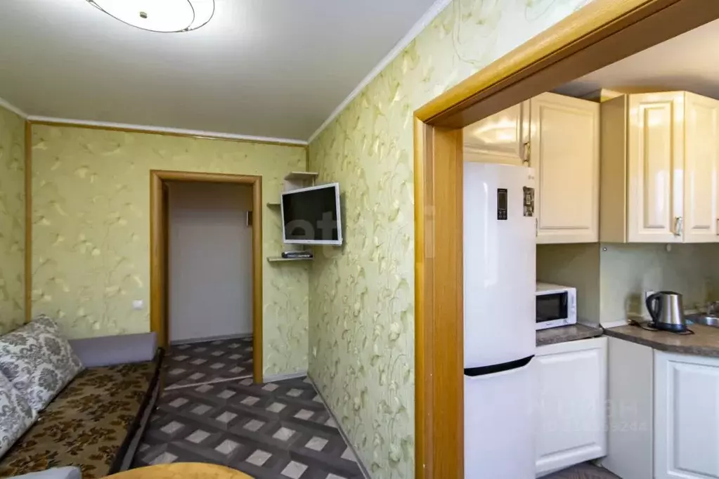 2-к кв. Тюменская область, Тюмень ул. Республики, 39 (56.4 м) - Фото 1