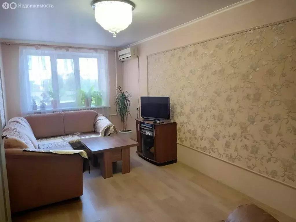 2-комнатная квартира: Энгельс, улица Менделеева, 15 (52 м) - Фото 0