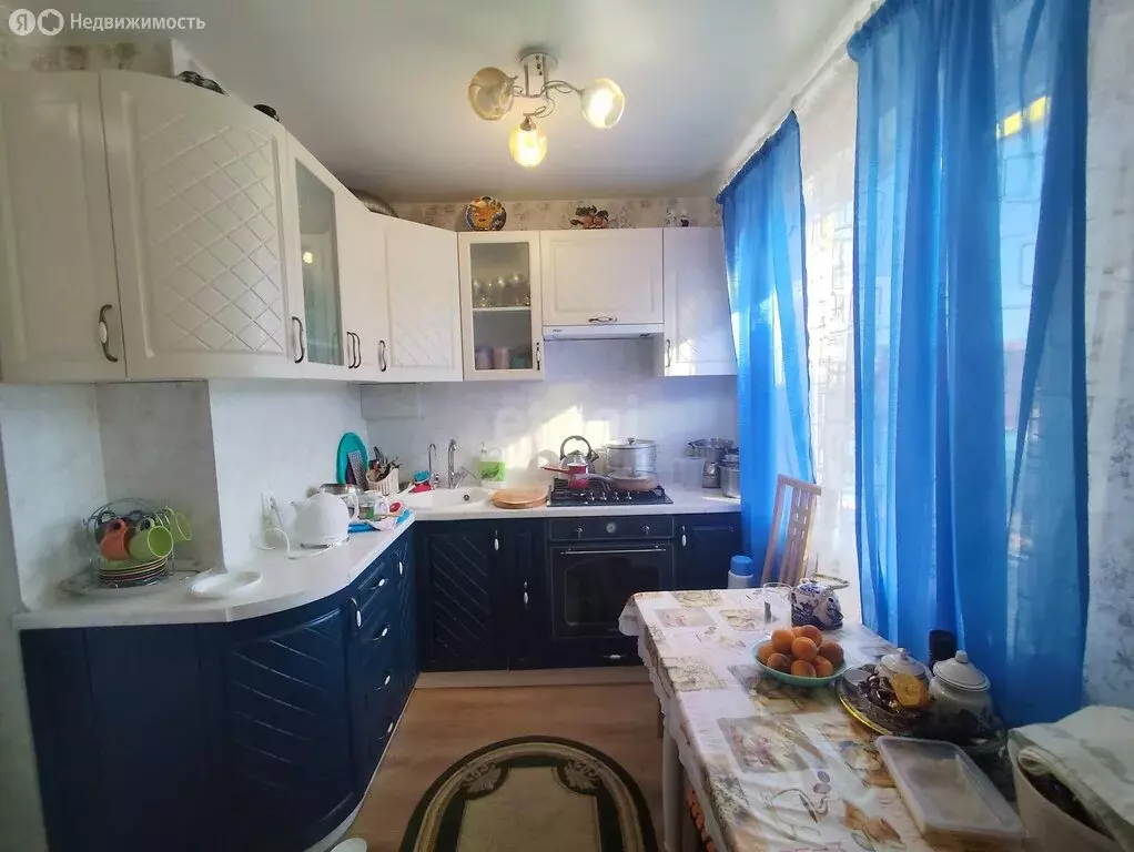 2-комнатная квартира: Алушта, улица 50 лет Октября, 3 (43.8 м) - Фото 1