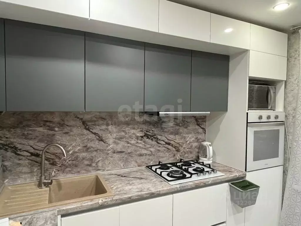 2-к кв. Челябинская область, пос. Увельский ул. Чапаева, 12 (51.0 м) - Фото 2