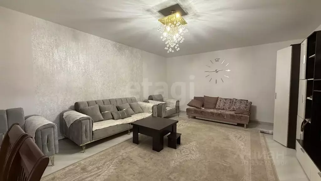 Дом в Дагестан, Махачкала ул. Новокаякентская, 27 (300 м) - Фото 1