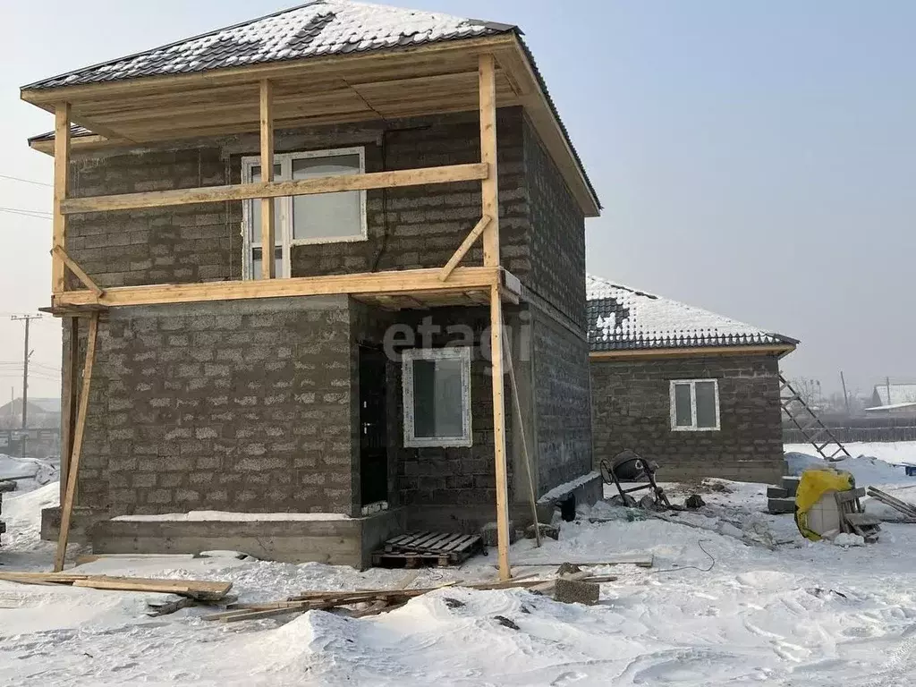 Дом в Хакасия, Усть-Абаканский район, с. Калинино ул. Мира (90 м) - Фото 1
