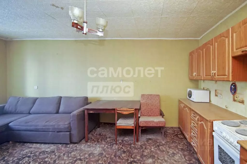 1-к кв. Омская область, Омск просп. Космический, 20к2 (38.2 м) - Фото 0
