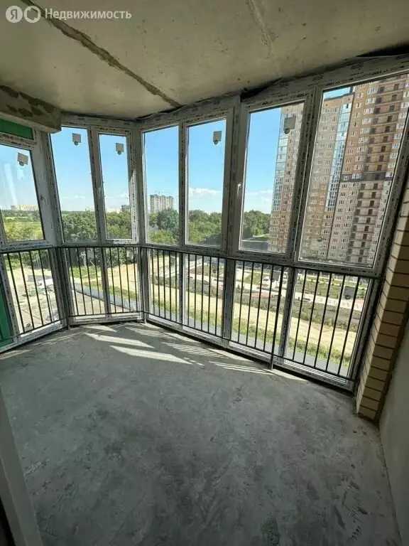 2-комнатная квартира: Краснодар, Батуринская улица, 17 (75 м) - Фото 0