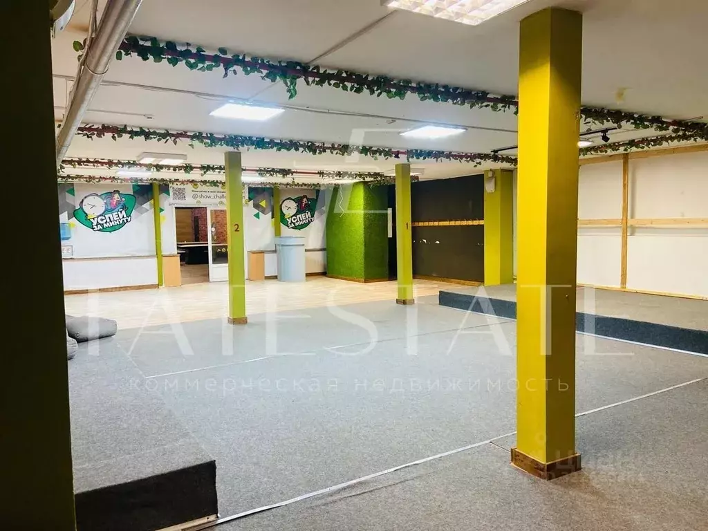 Помещение свободного назначения в Татарстан, Казань ул. Мазита Гафури, ... - Фото 1