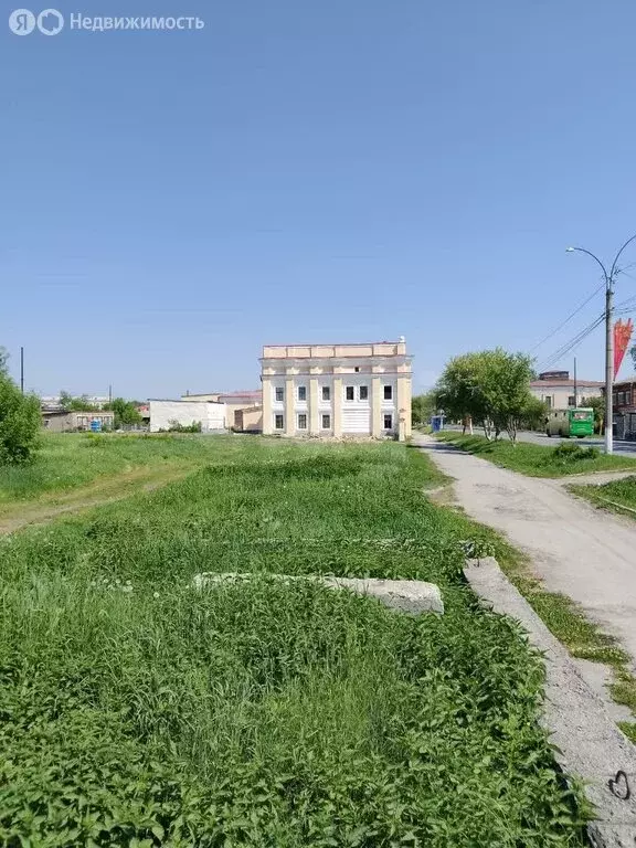 Участок в Ирбит, улица Орджоникидзе (17.2 м) - Фото 1