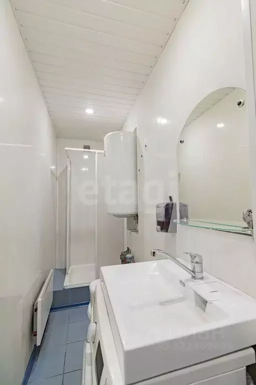 Помещение свободного назначения в Псковская область, Псков ул. Леона ... - Фото 1