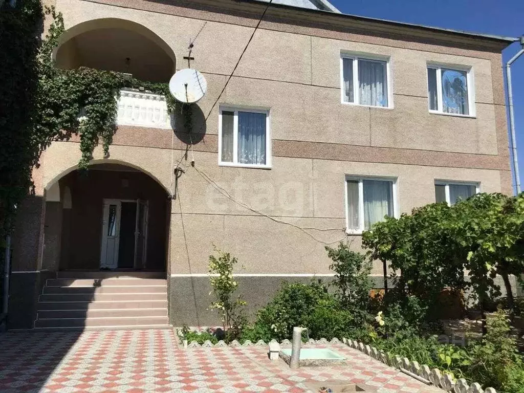 Дом в Крым, Сакский район, с. Фрунзе ул. Новоселов (830 м) - Фото 2